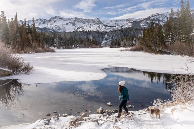 Wunderschöne Schneelandschaft am Mammoth Mountain in Kalifornien Wunderschöne Schneelandschaft am Mammoth Mountain in Kalifornien