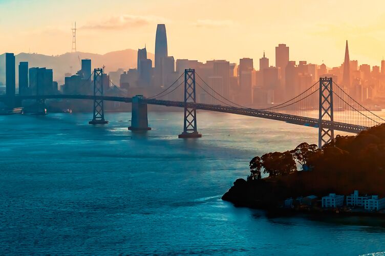 Luftaufnahme der Bay Bridge in San Francisco