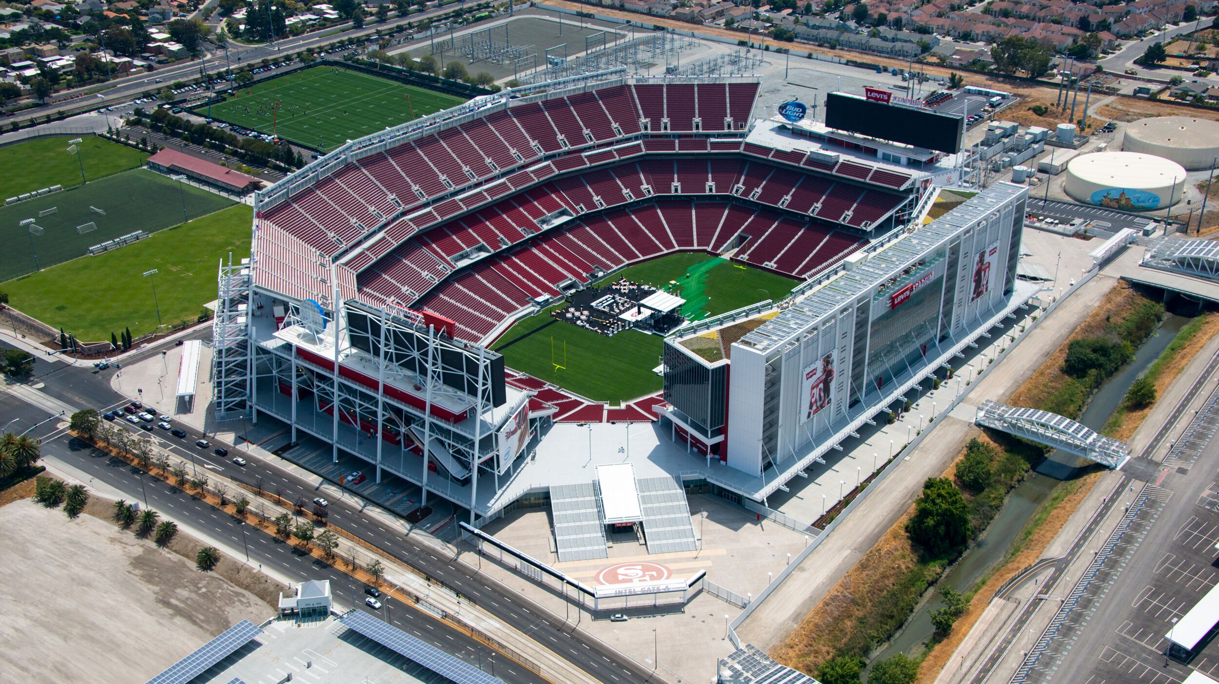 Das Levi's Stadium in Santa Clara, Kalifornien Eine beeindruckende Kulisse für den Super Bowl LX: Das Levi’s Stadium in Santa Clara