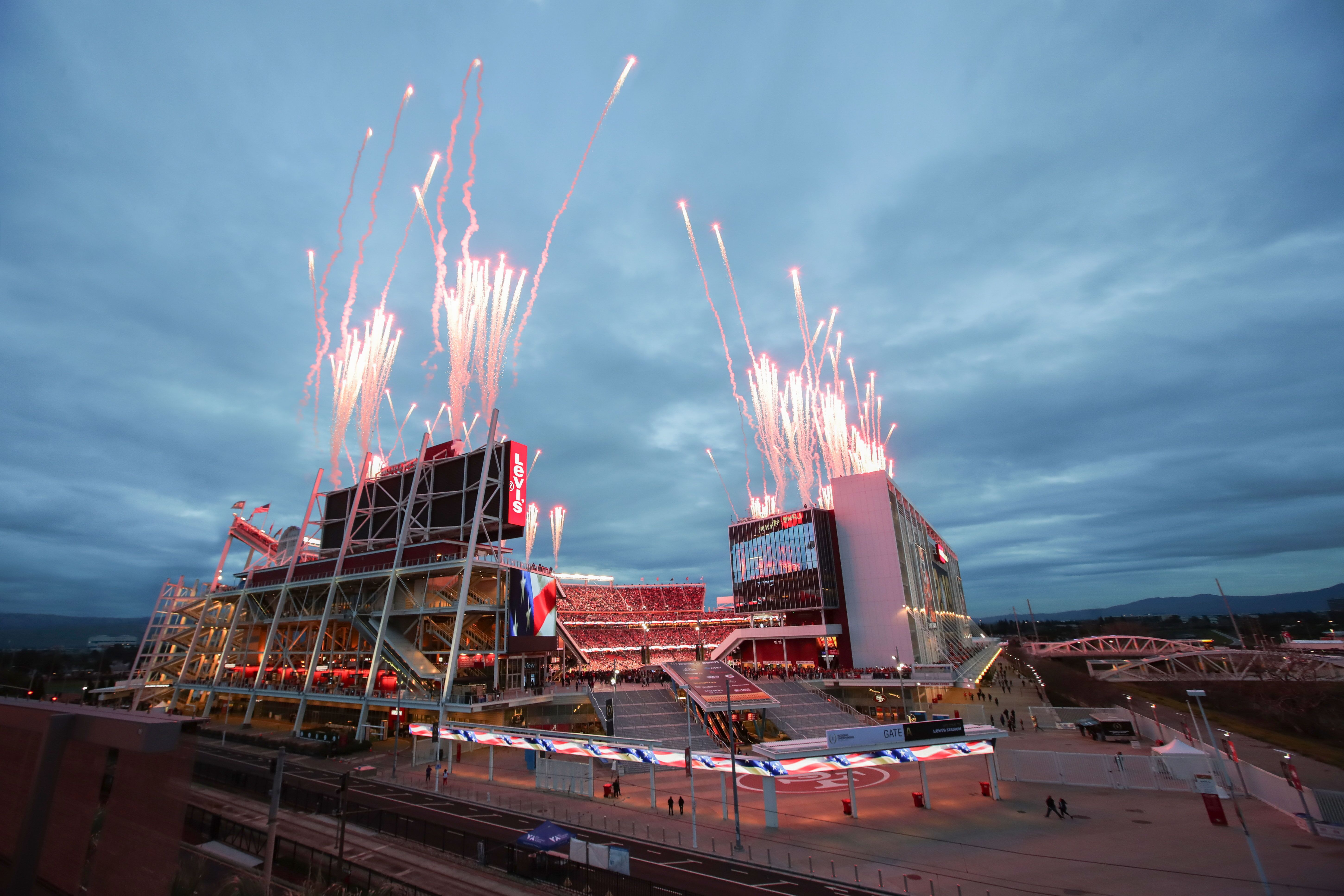 Feuerwerk über Levi’s Stadium in Santa Clara in Kalifornien