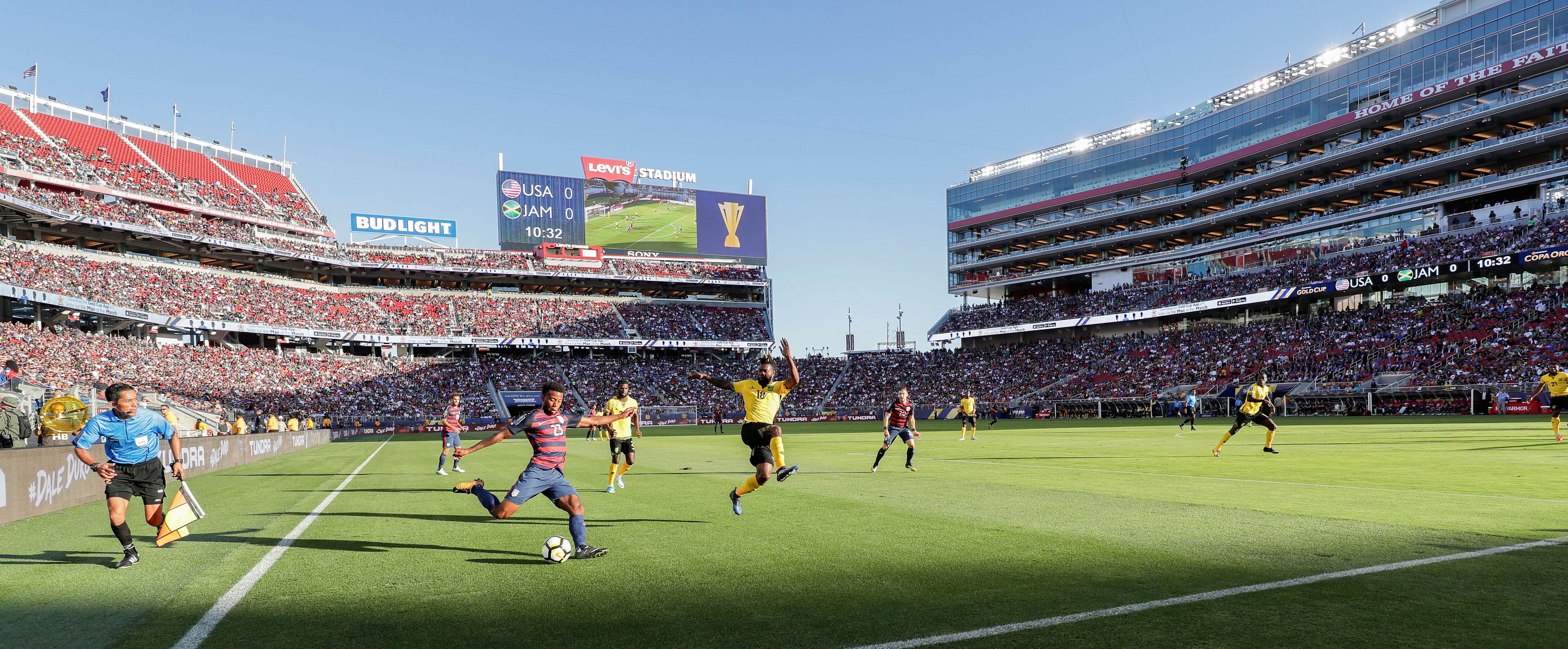 Nahaufnahme Sportler im Levi’s Stadium in Santa Clara in Kalifornien