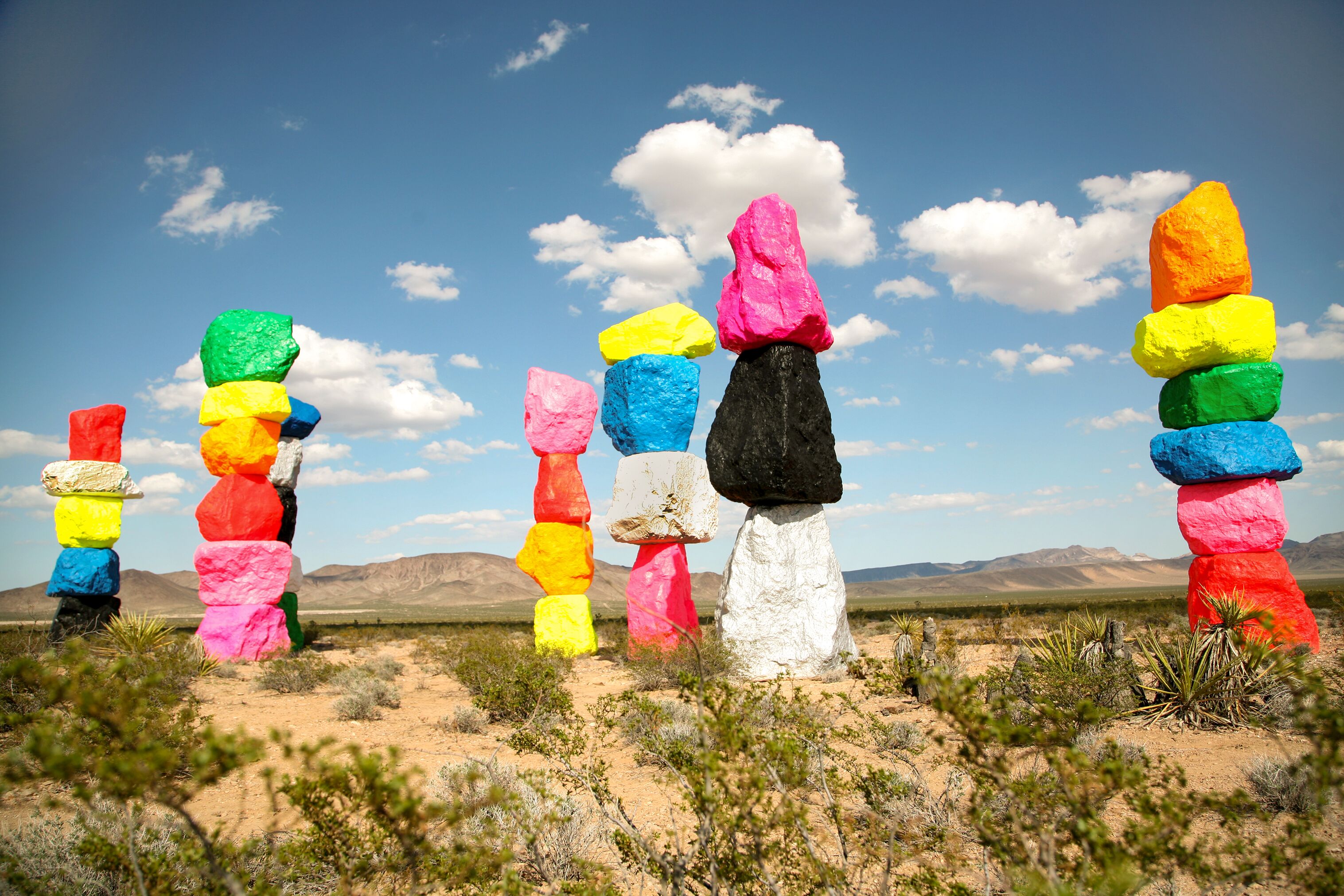 Farbenfrohe Seven Magic Mountains in Nevada