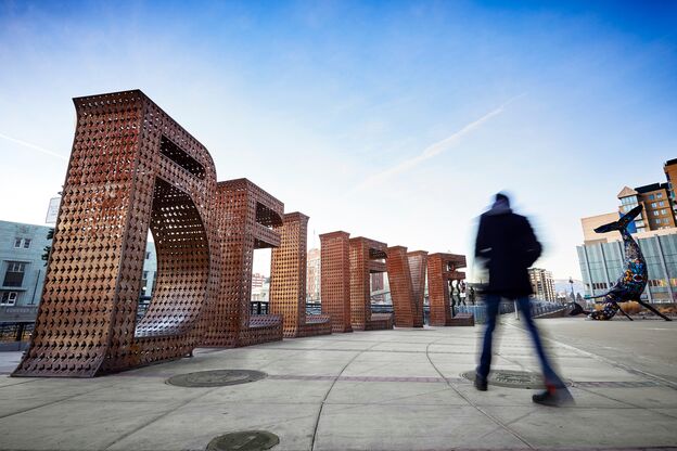 Believe Skulptur Schriftzug von der Künstlerin Nadine Meredith Harkness in Reno, Nevada Believe Skulptur Schriftzug von der Künstlerin Nadine Meredith Harkness in Reno, Nevada