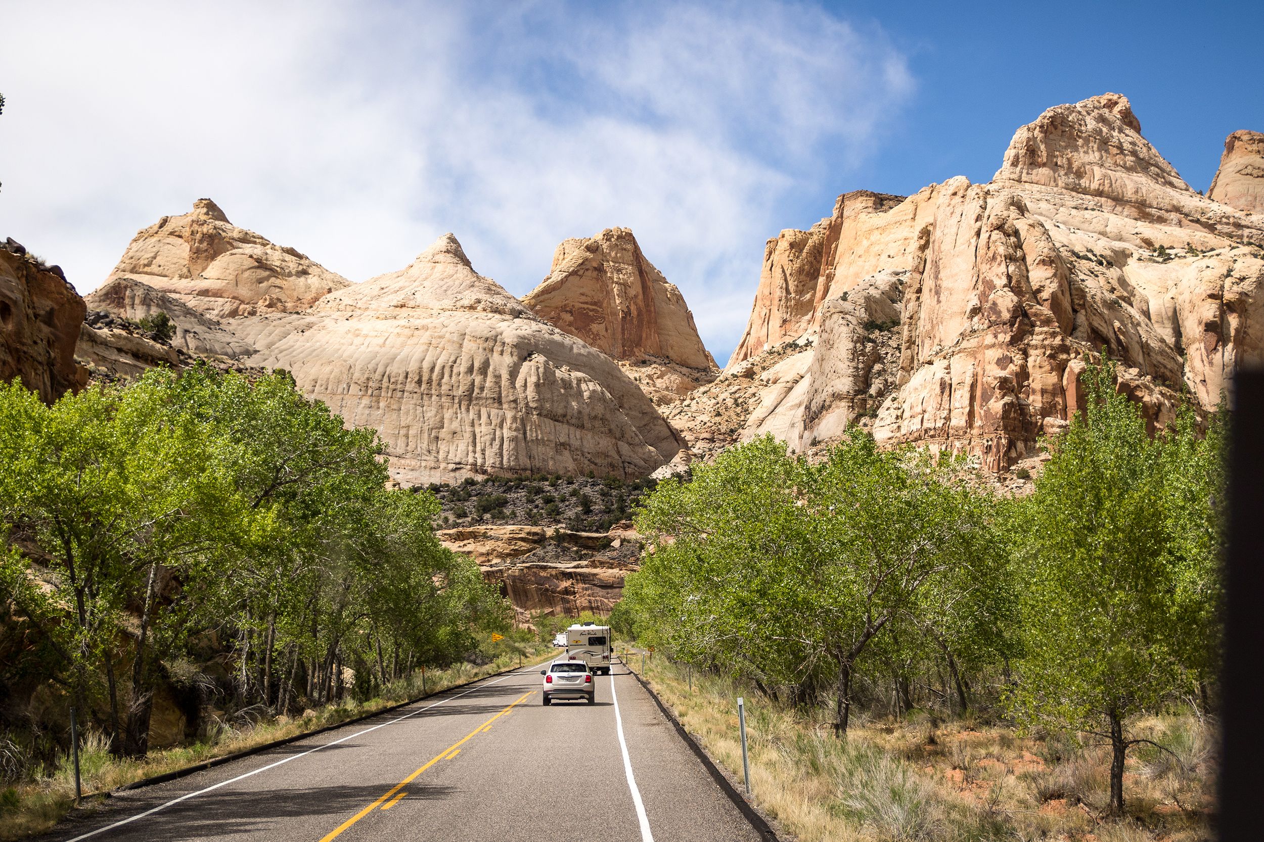 Auf dem Weg zum Capitol Reef National Park durch Utah