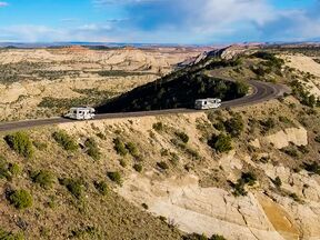 Roadbear Camper auf dem Hogback in Utah