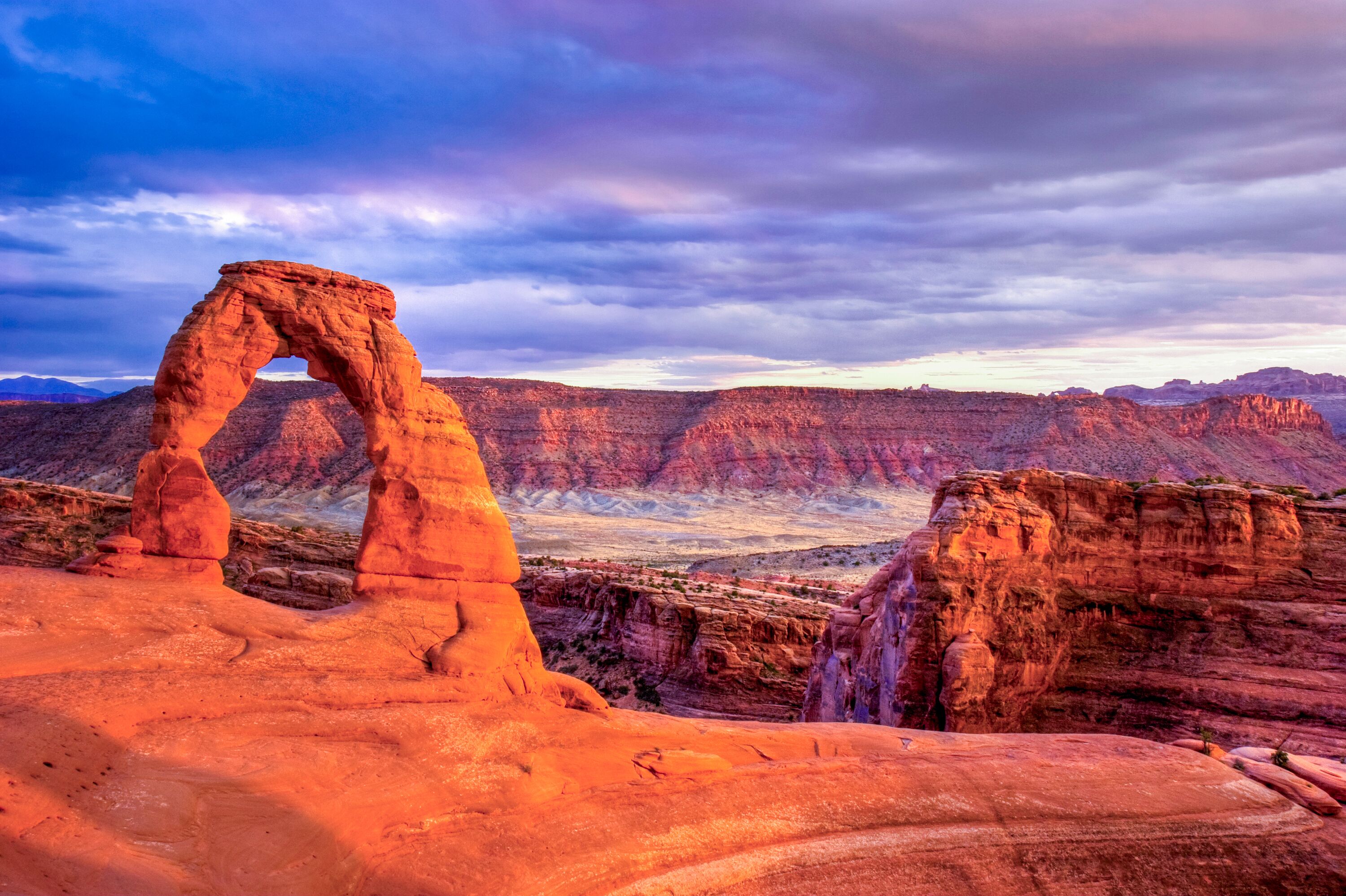 Delicate Arch im Sonnenuntergang im Arches Nationalpark in Utah