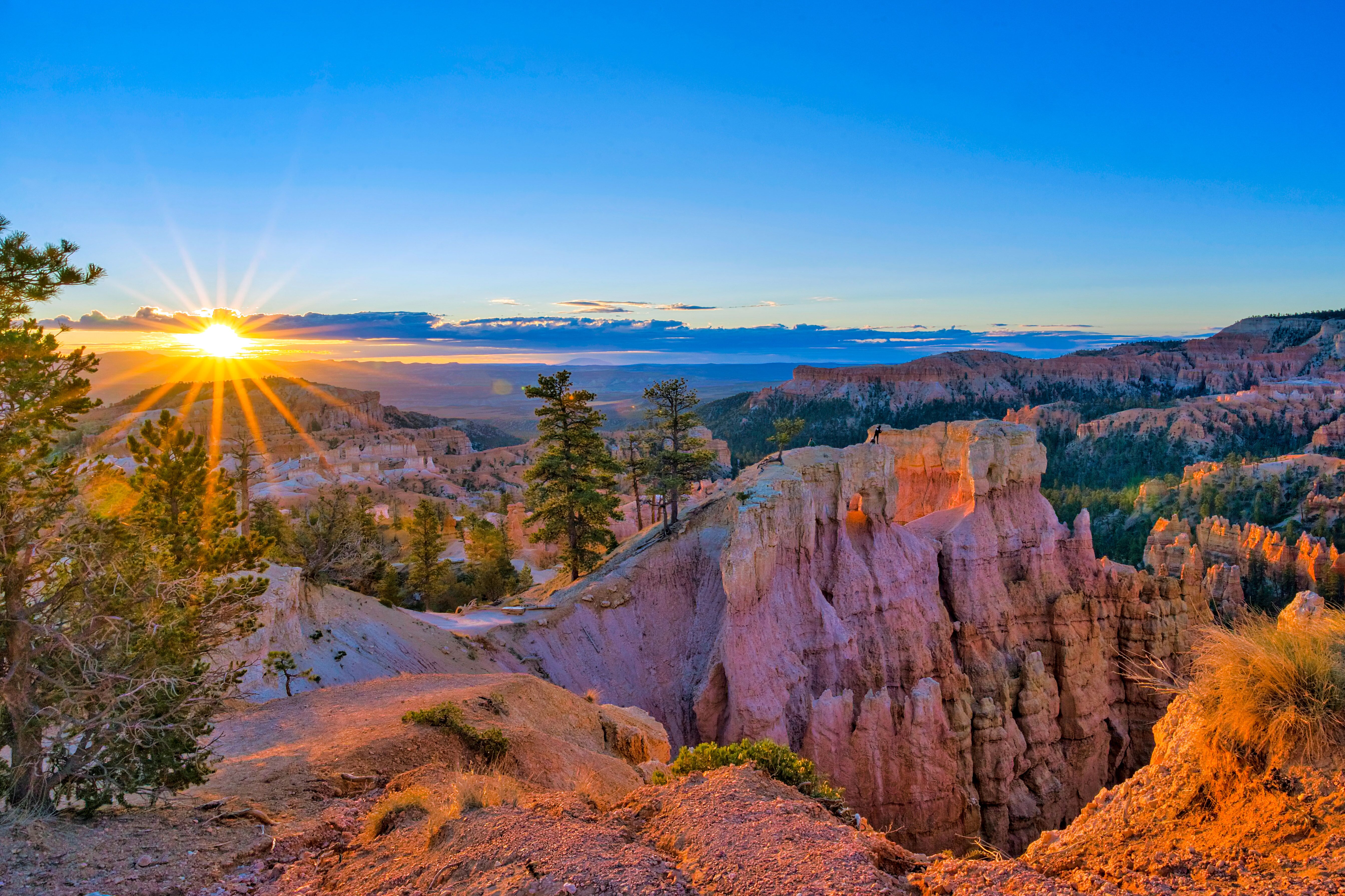 Goldene Sonnenstrahlen über dem Bryce Canyon National Park