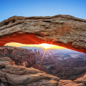 Mesa Arch in Canyonlands National Park, Utah