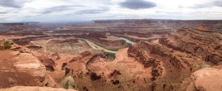 regionen/usa/suedwesten/utah/dead-horse-point-state-park/deadhorse-point-sp-panorama-johannes-finke.cr8513x3522-0x187