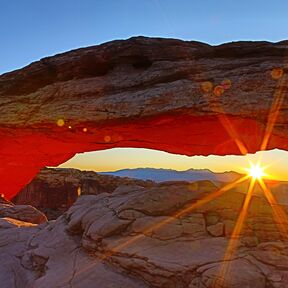 Mesa Arch - Der berÃ¼hmte Felsbogen im Canyonlands National Park bei Sonnenaufgang