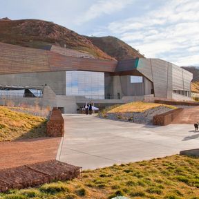 Blick auf die Architektur des Natural History Museum in Utah