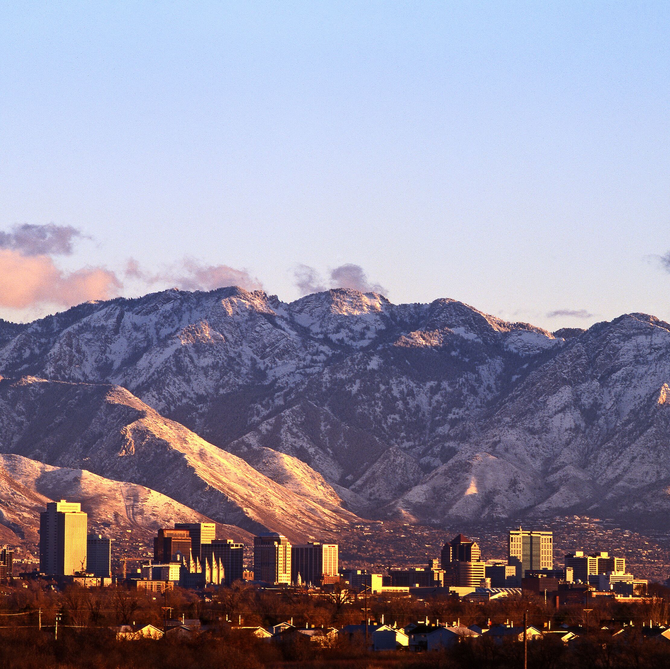 Skyline von Salt Lake City in der DÃ¤mmerung