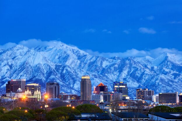 Die Wasatch Mountains im Hintergrund der Skyline von Salt Lake City in Utah Die Wasatch Mountains im Hintergrund der Skyline von Salt Lake City in Utah
