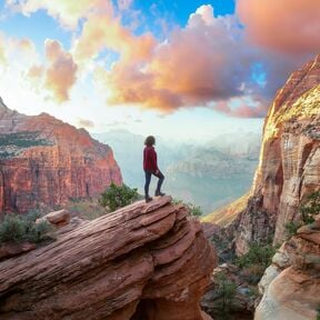 Atemberaubender Blick auf den Canyon im Zion National Park in Utah Atemberaubender Blick auf den Canyon im Zion National Park in Utah