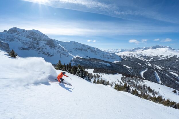 Steile Abfahrt im Skigebiet Sunshine Village Steile Abfahrt im Skigebiet Sunshine Village