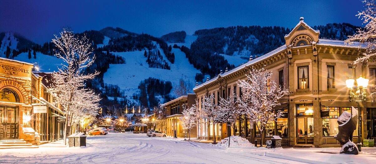 ski/aspen-snowmass/aspen/allgemein/17-ski-aspen-village-night.cr2100x919-0x138