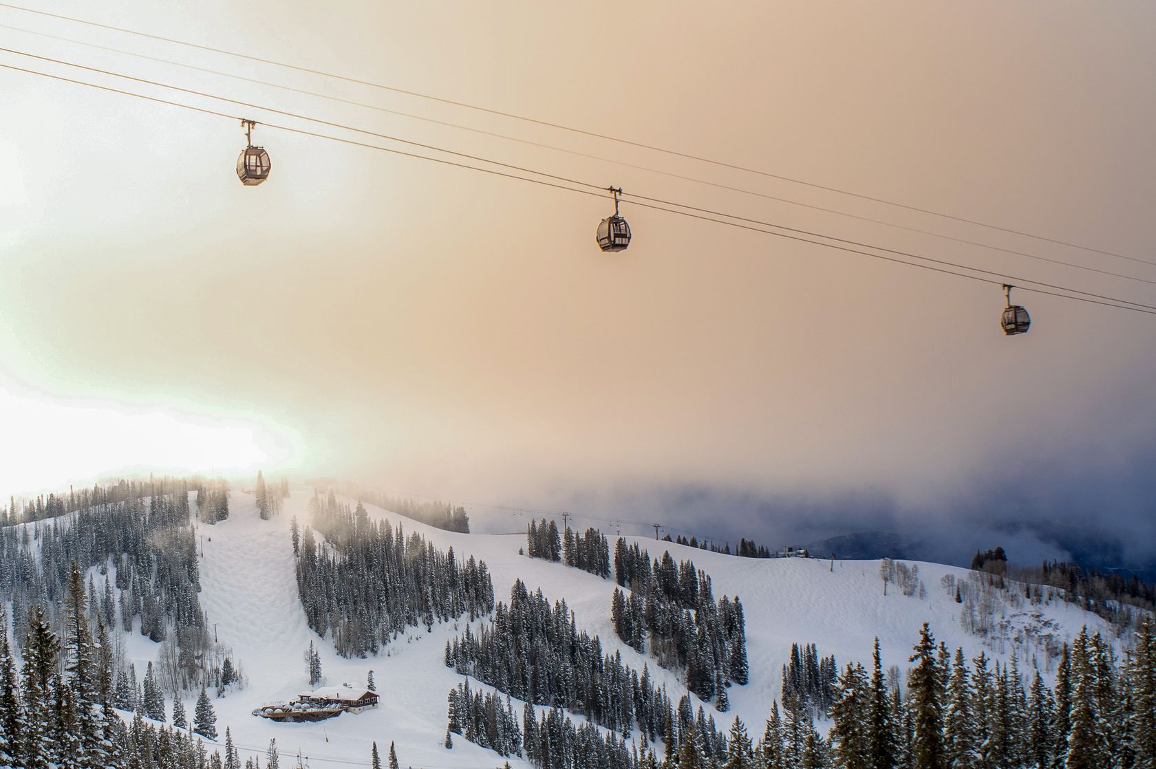 Romantische Gondelfahrten im Skigebiet Aspen Snowmass