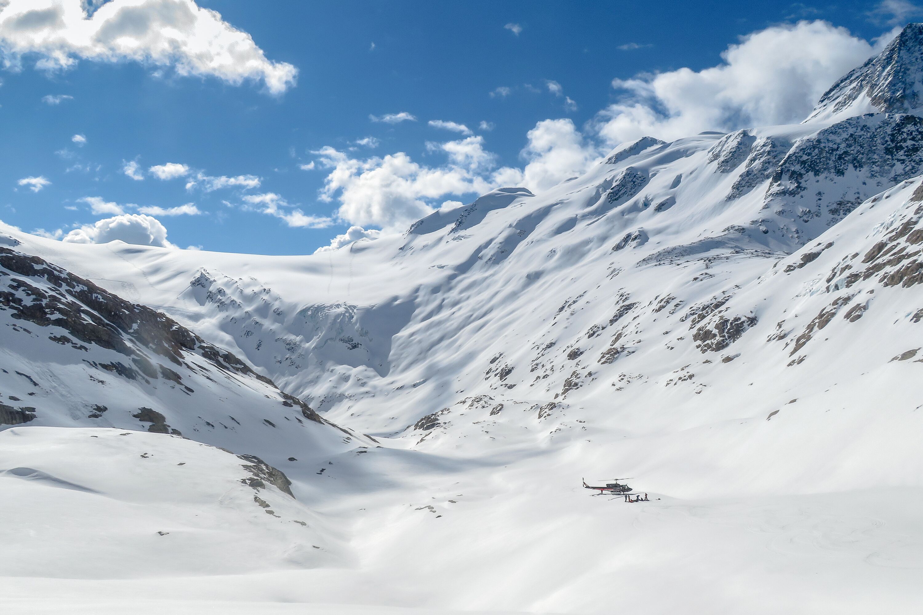Schneebedeckte Skipisten in Panorama in British Columbia
