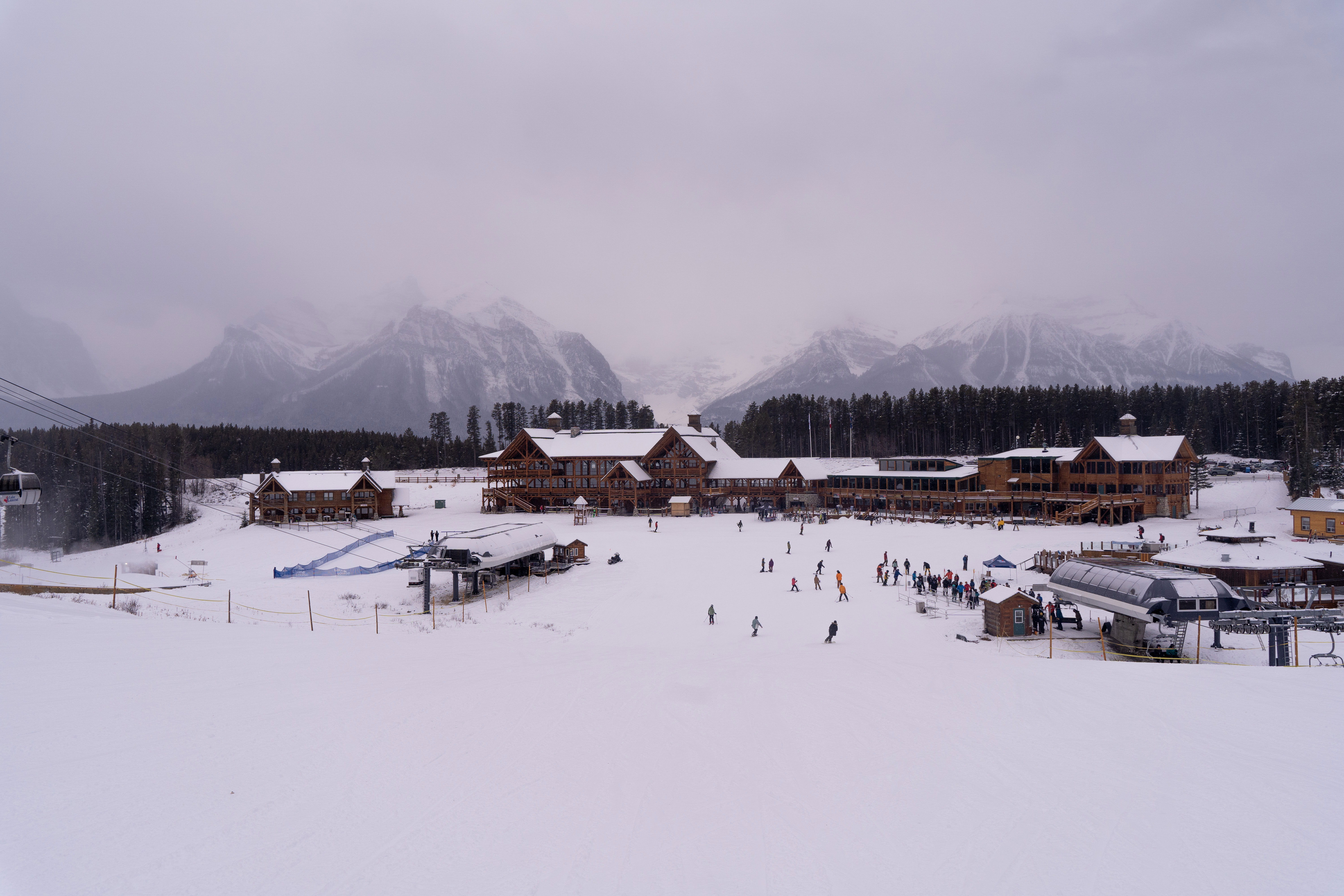 Traumhafter Schnee im Winter 2022/2023, Lake Louise