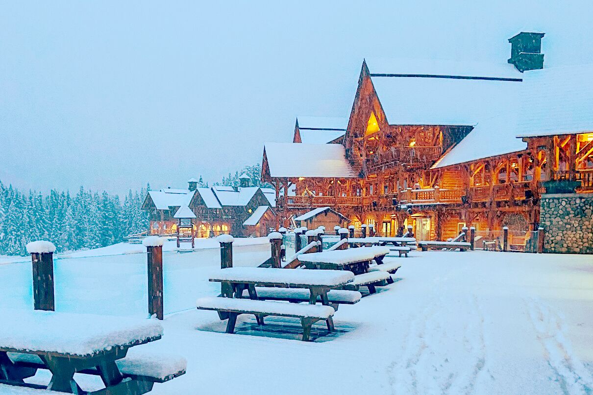 Traumhafter Schnee im Winter 2022/2023, Lake Louise