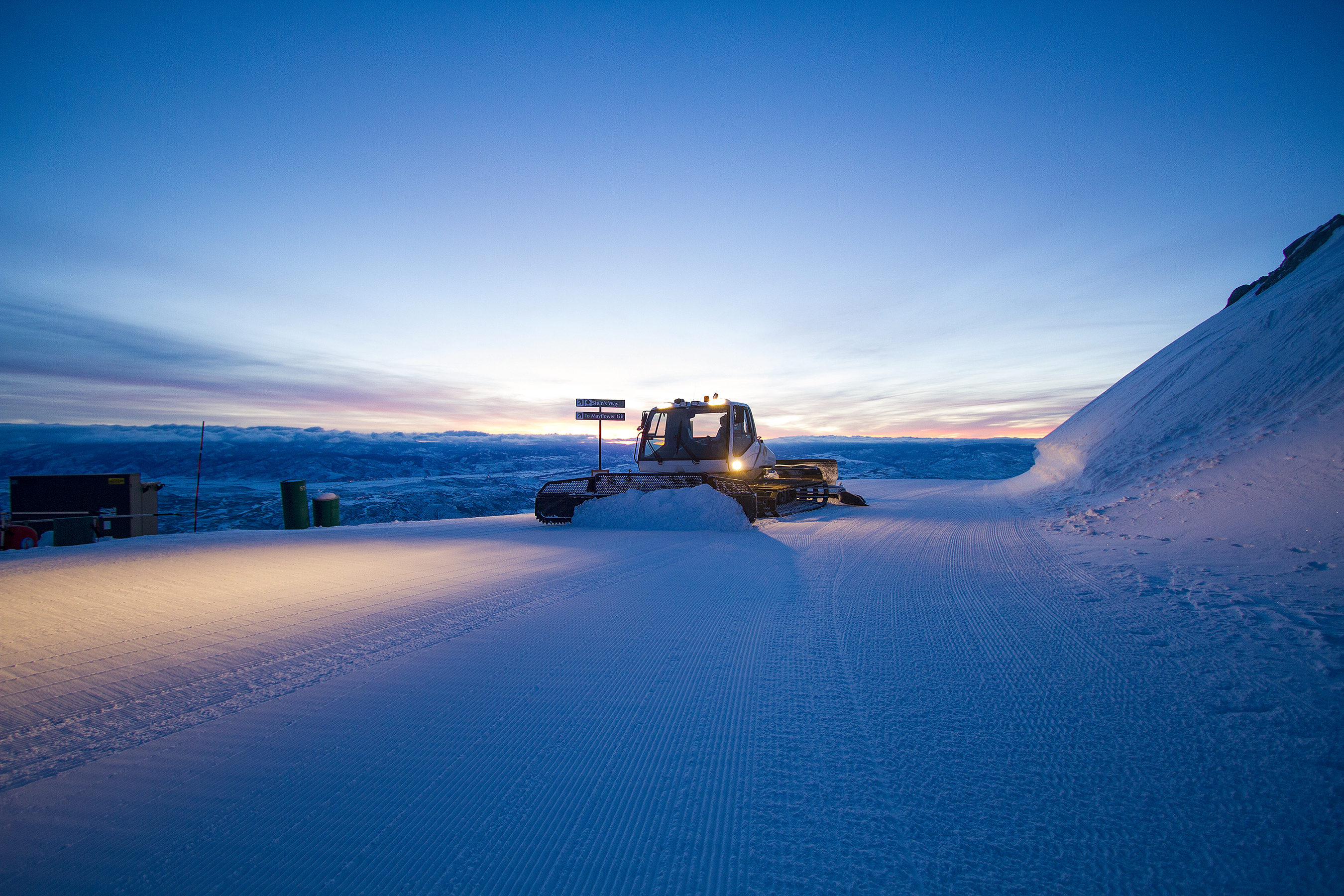 Eine Piste wir präpariert im Deer Valley Resort in Park City, Utah