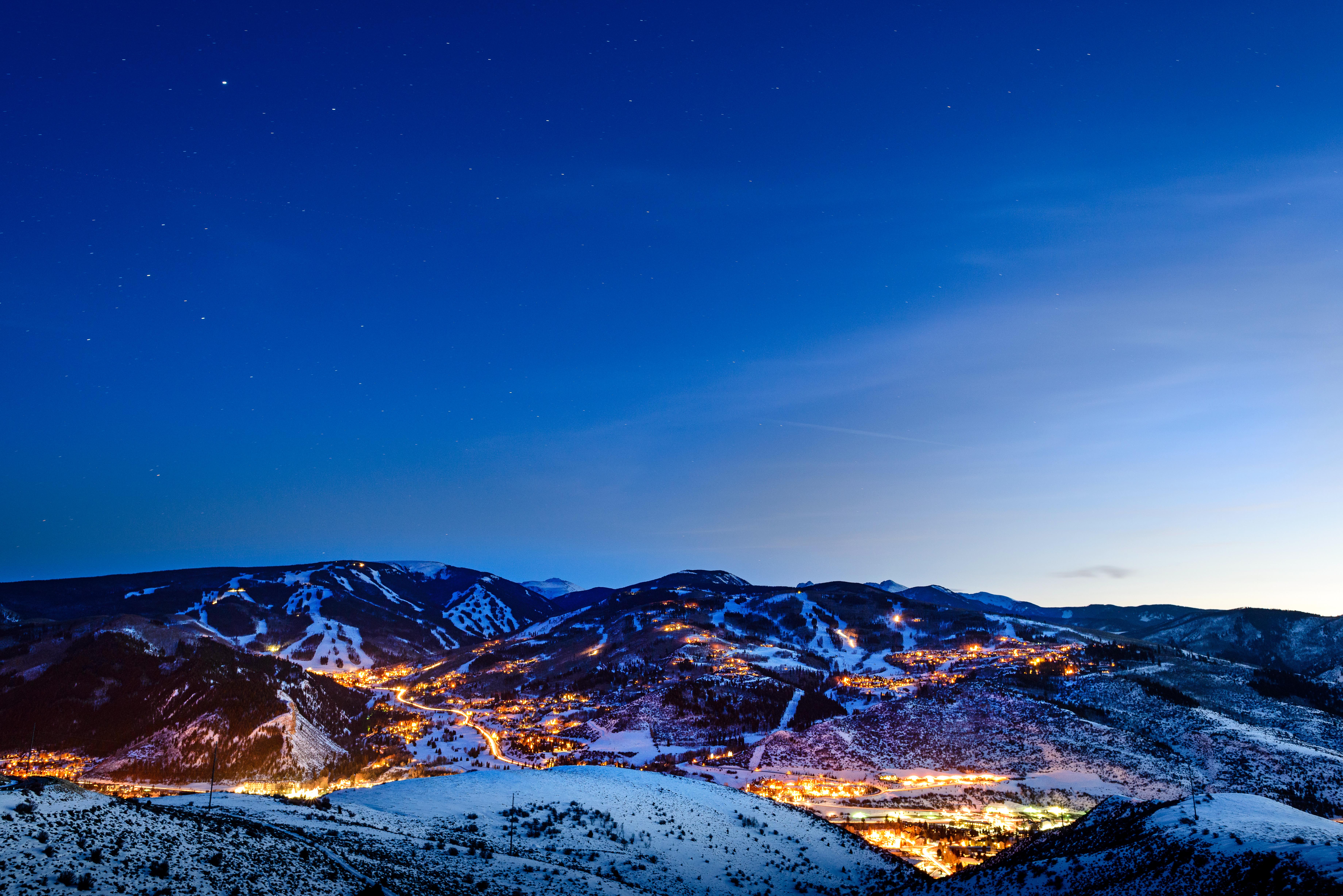 Tausend Lichter erhellen Beaver Creek bei Nacht