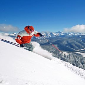 Ski fahren mit Aussicht