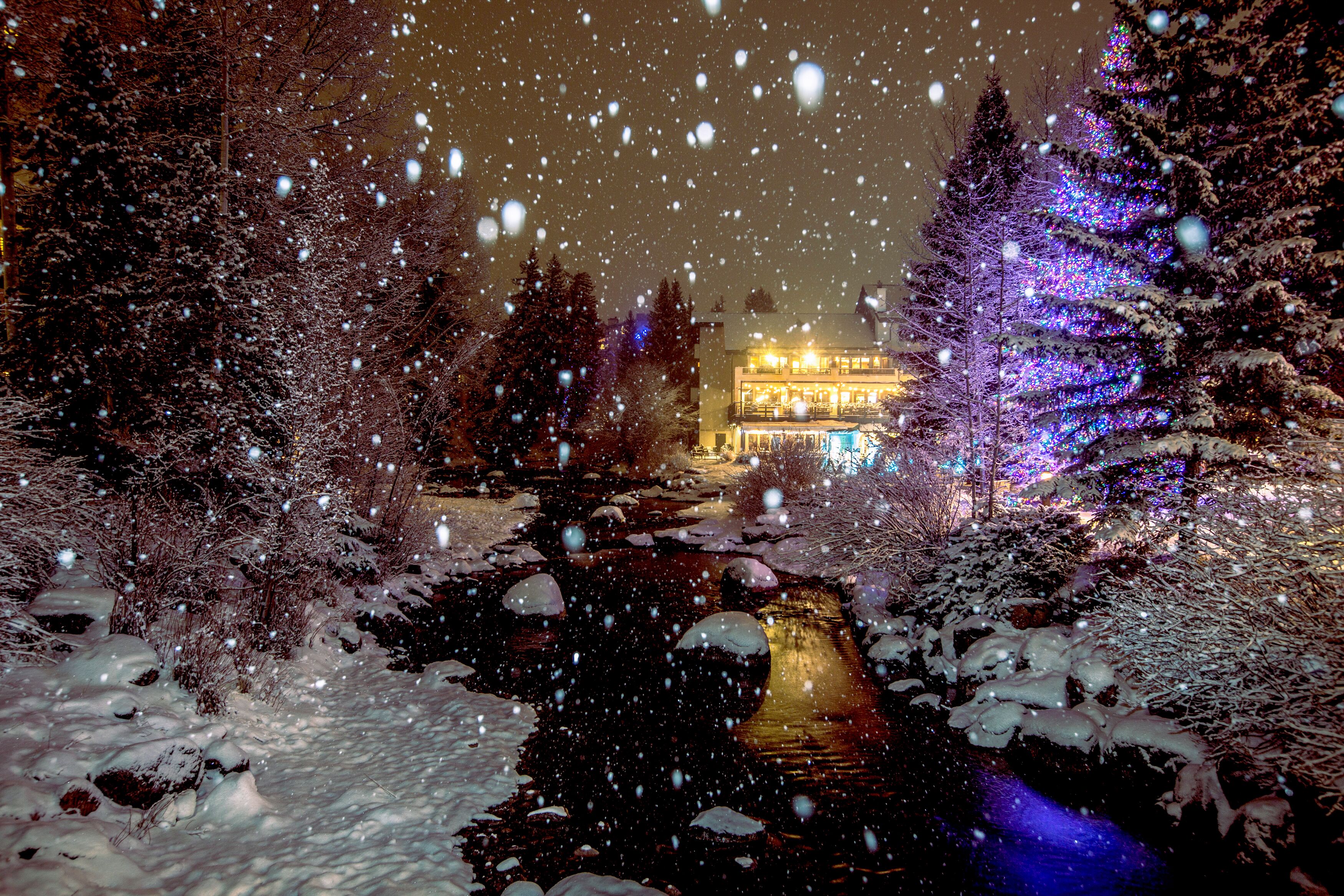 Romantischer Schneefall am Vail Village