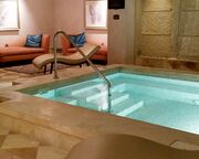 ski/vail-resorts/vail/hotels/arrabelle/interior-pool-spa.cr3264x1430-0x215