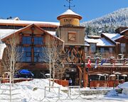 ski/whistler/allgemein/dustys-at-creekside.cr4256x1862-0x688 ski/whistler/allgemein/dustys-at-creekside.cr4256x1862-0x688