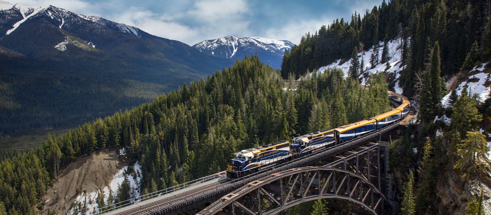 Mit dem Rocky Mountaineer die Schönheit der Natur erleben