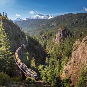 Im Rocky Mountaineer durch unberührte Natur gleiten