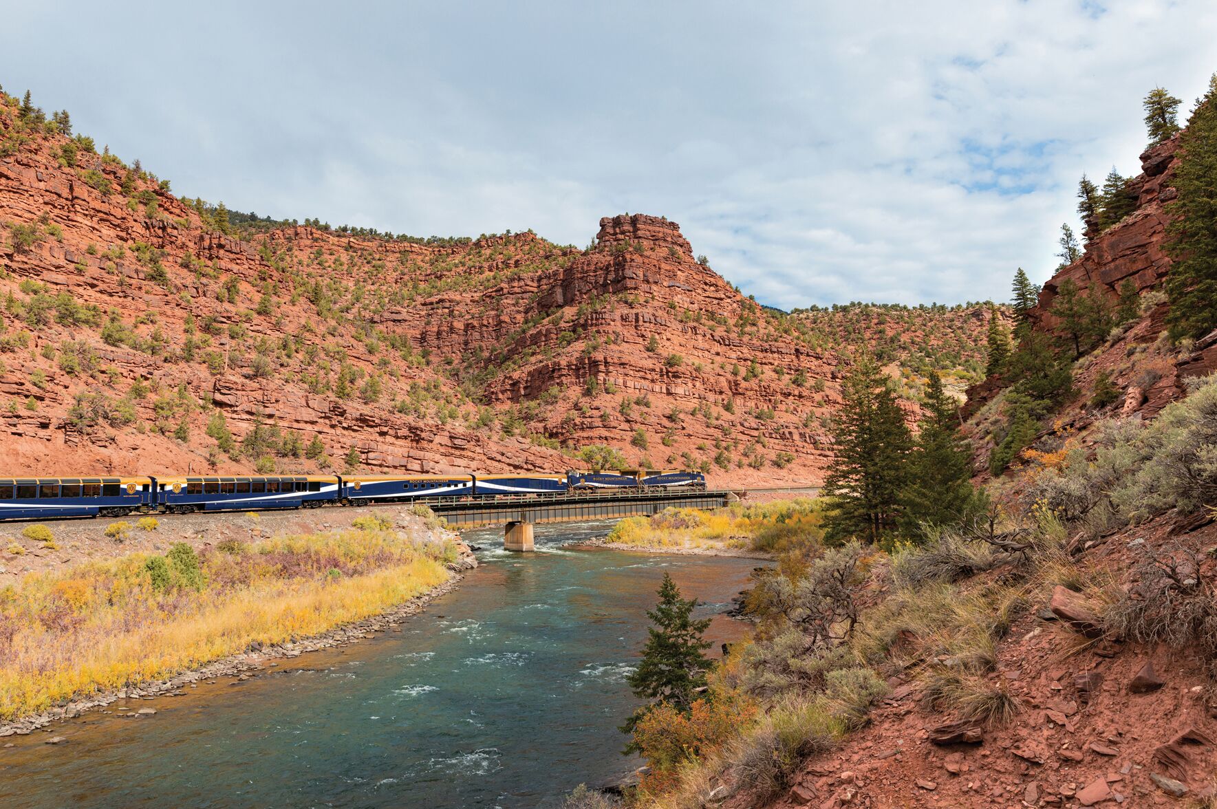 Wunderschönen Red Canyon entdecken im Rocky Mountaineer