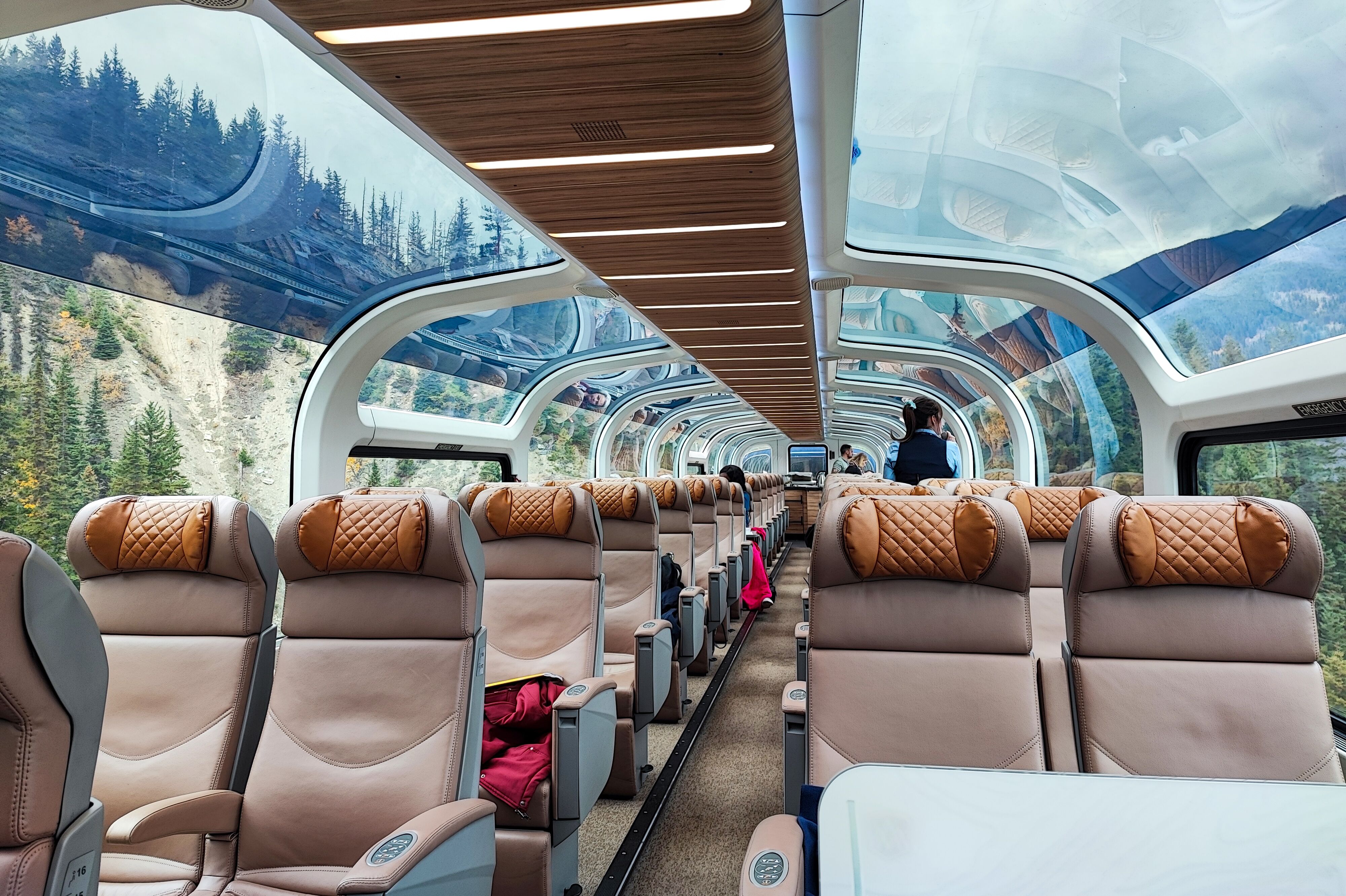 Panoramafenster in der Kategorie Gold Leaf im Rocky Mountaineer