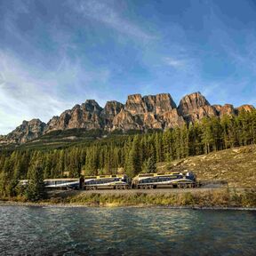 Die Strecken des Rocky Mountaineer führen quer durch die Natur