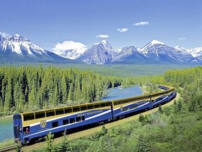 Rocky Mountaineer in der Morants Curve