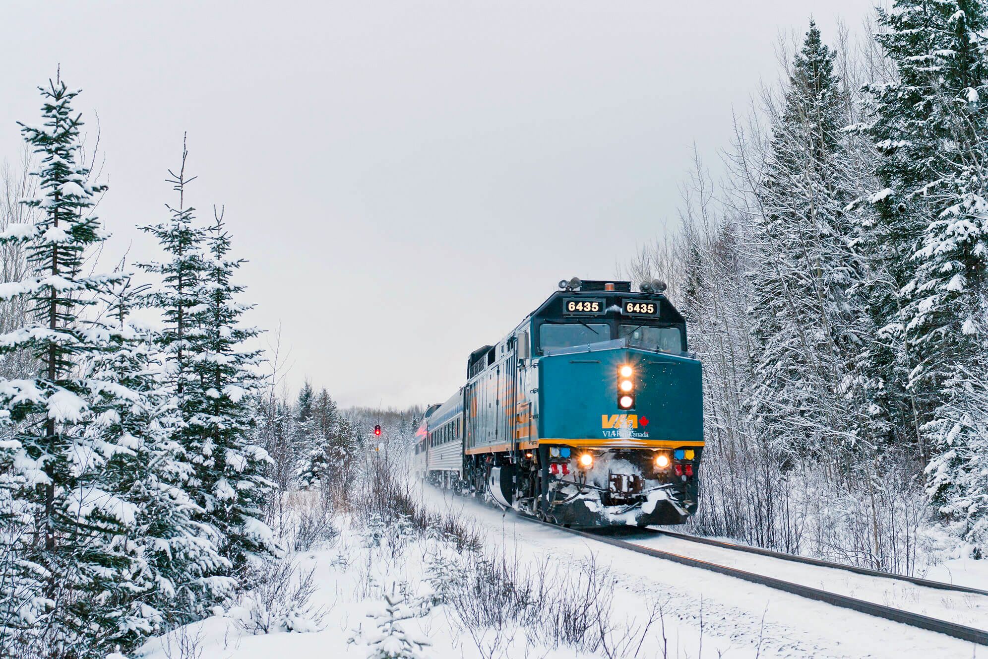 Winter Wunderland mit der VIA Rail Jasper-Prince Rupert erleben