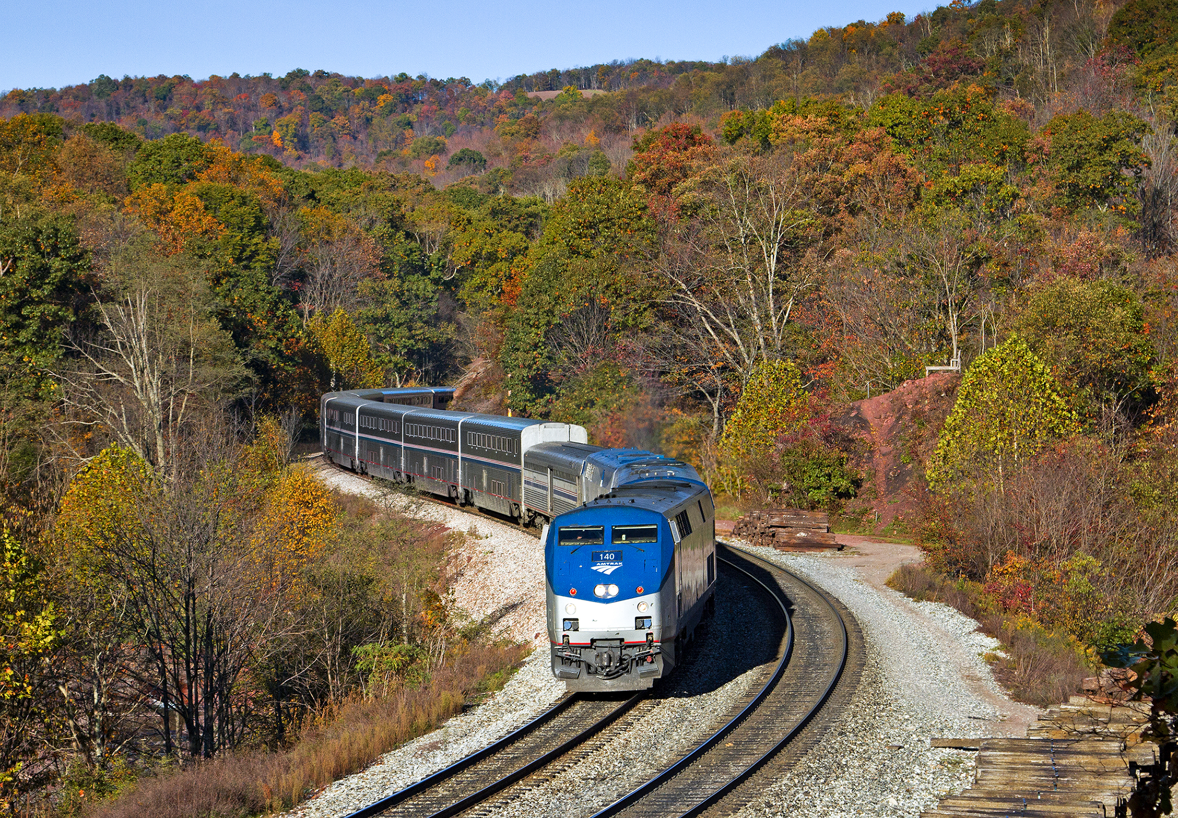 Der Capitol Limited Zug auf dem Weg durch Pennsylvania