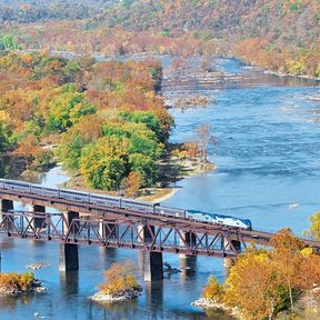 Amtrak Capitol Limited an der Ostkueste unterwegs