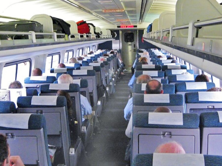 Impression Amtrak Coach Class